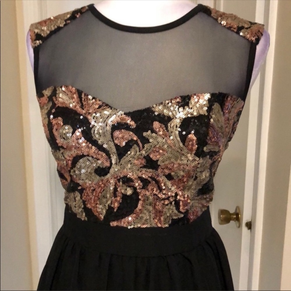Cocktail dress Black N Gold